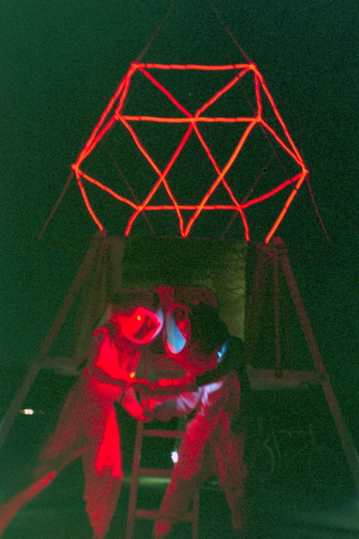 IMG004